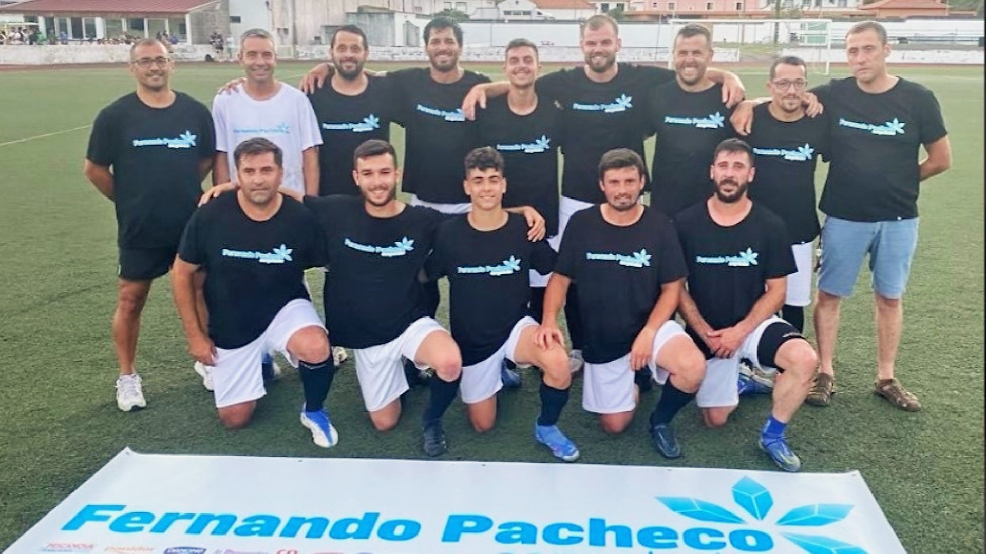 Bar de Munique à espera de F. Pacheco congelados para a final